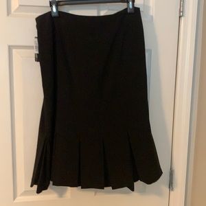 Brand new black skirt